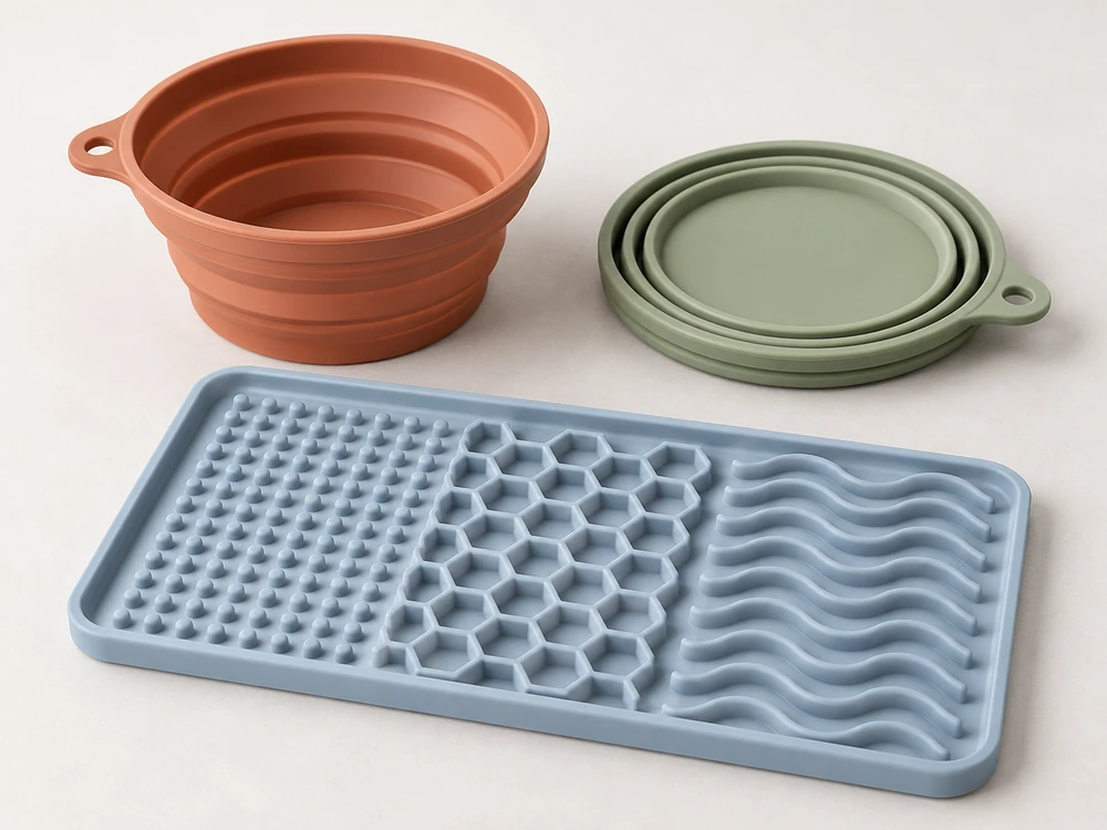 Collapsible silicone bowls and textured feeding mat